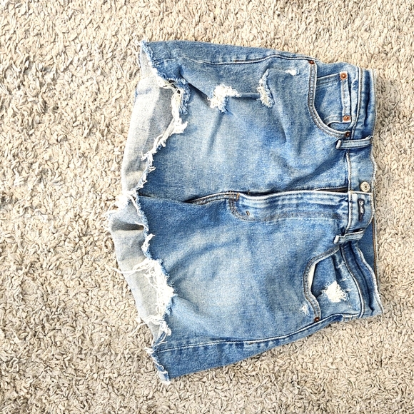 Abercrombie & Fitch Curve Love 4" Mom Short High Rise size 27 - Picture 1 of 3